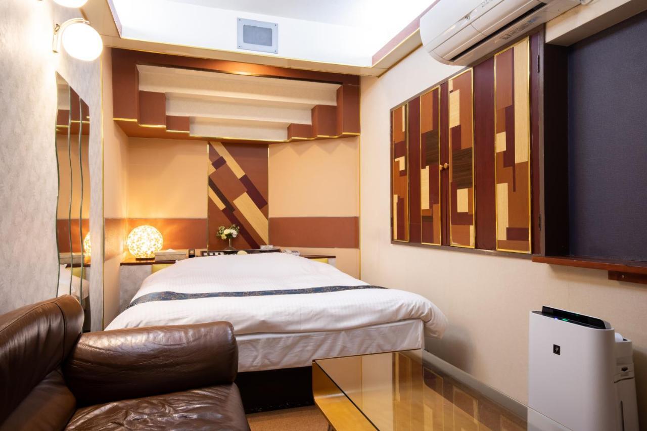 天然個室温泉 Hotel Lafontaine 諏訪 (Adults Only) Suwa  Esterno foto