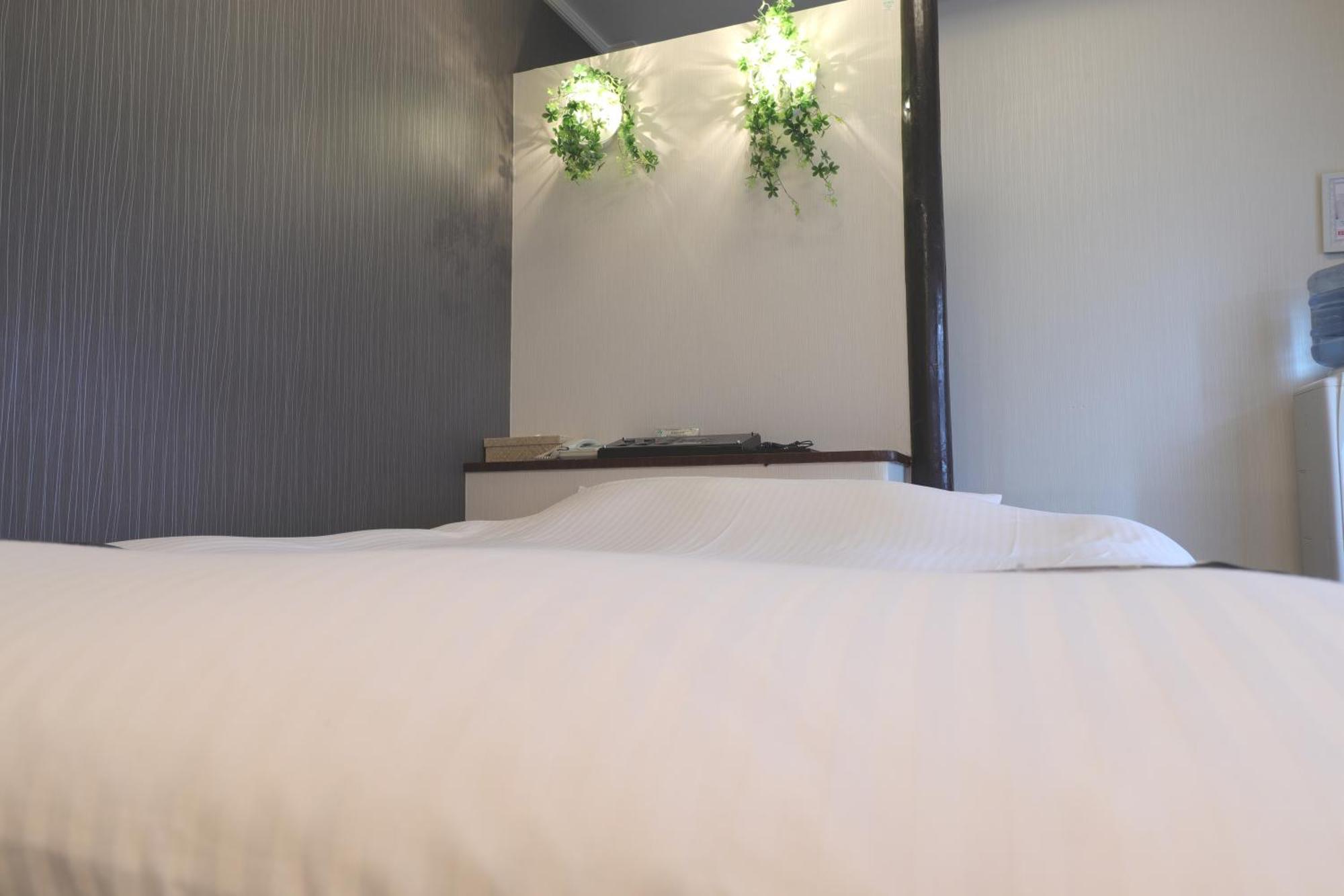 天然個室温泉 Hotel Lafontaine 諏訪 (Adults Only) Suwa  Esterno foto