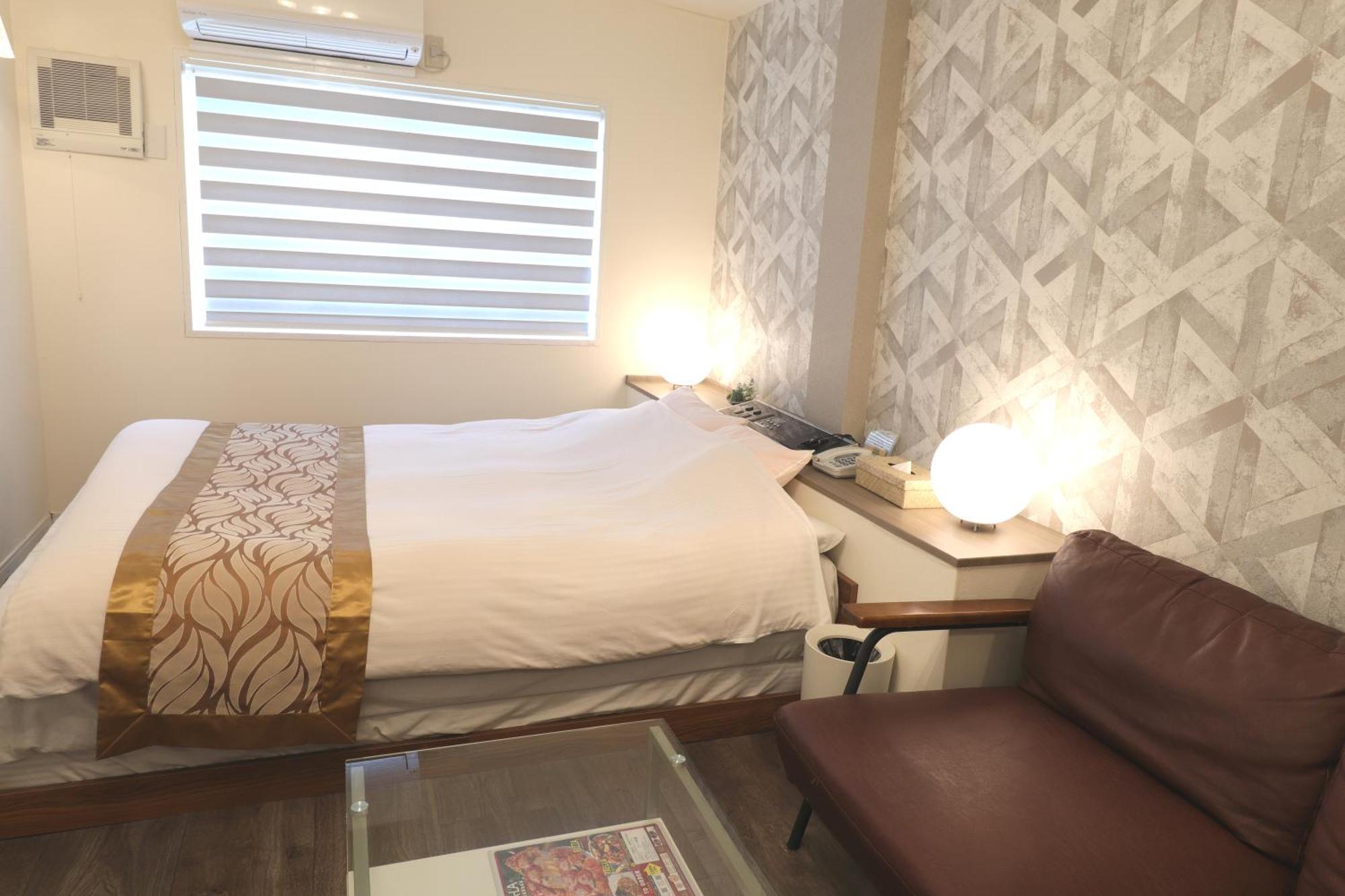 天然個室温泉 Hotel Lafontaine 諏訪 (Adults Only) Suwa  Esterno foto