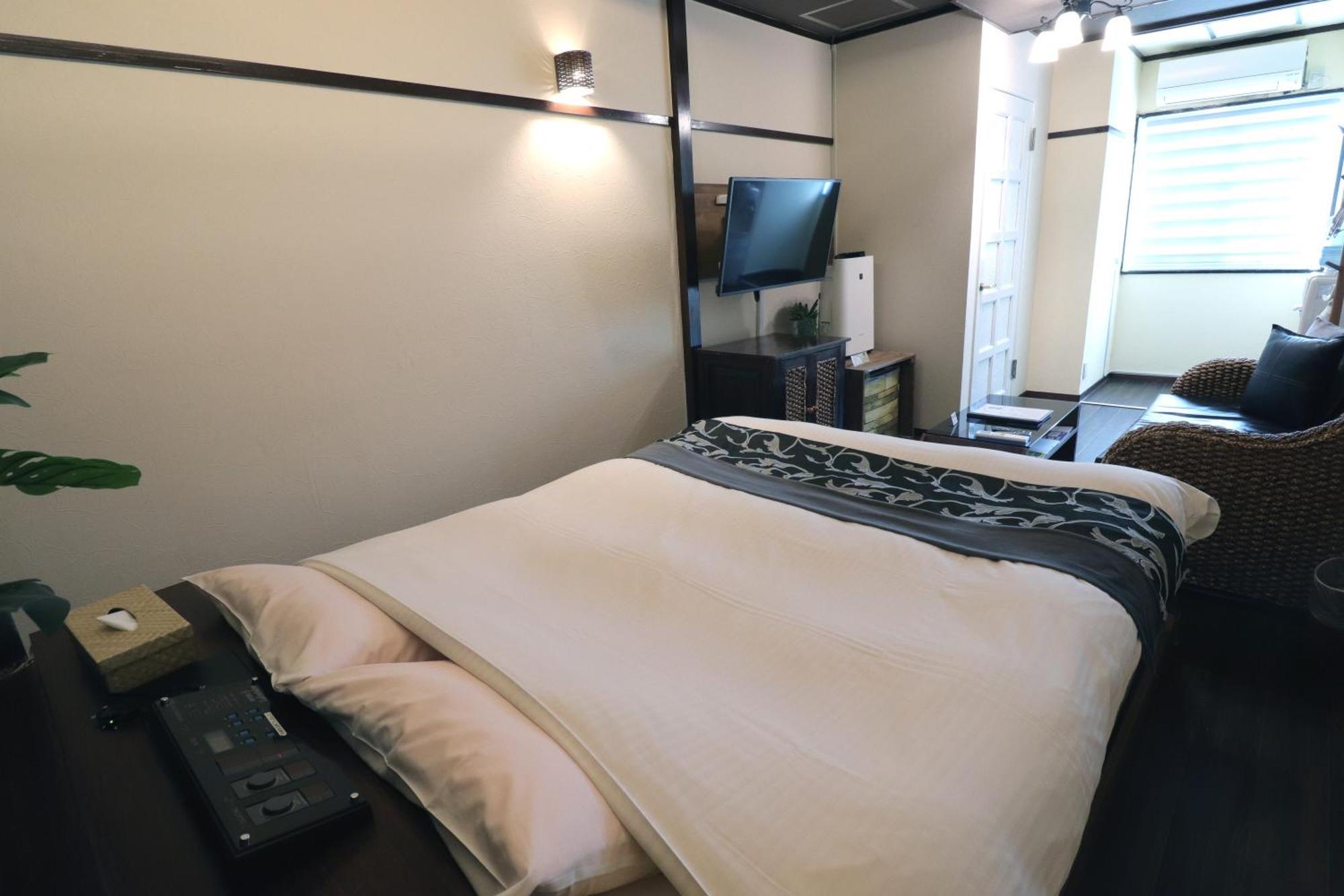 天然個室温泉 Hotel Lafontaine 諏訪 (Adults Only) Suwa  Esterno foto